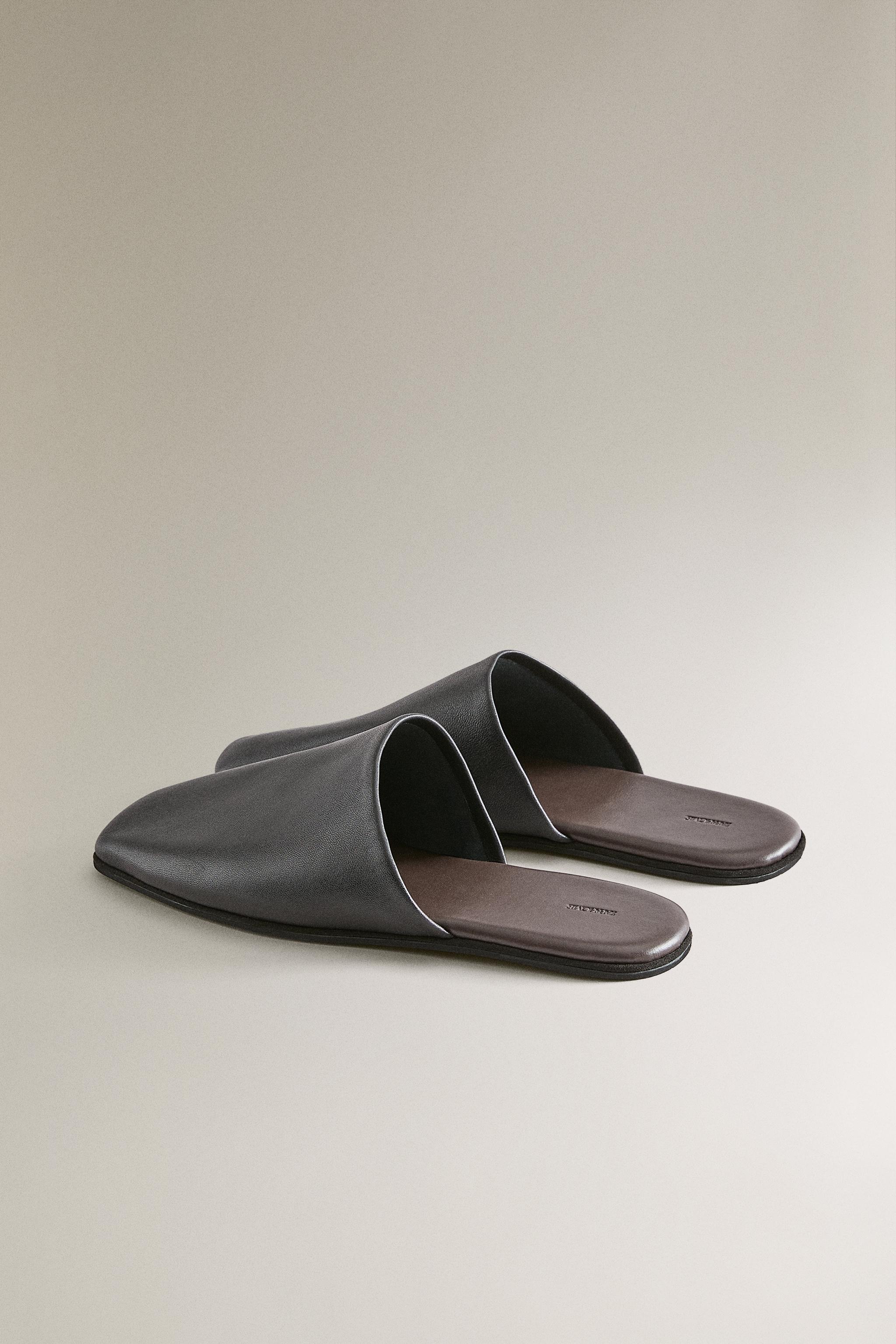 LEATHER MULE SLIPPERS